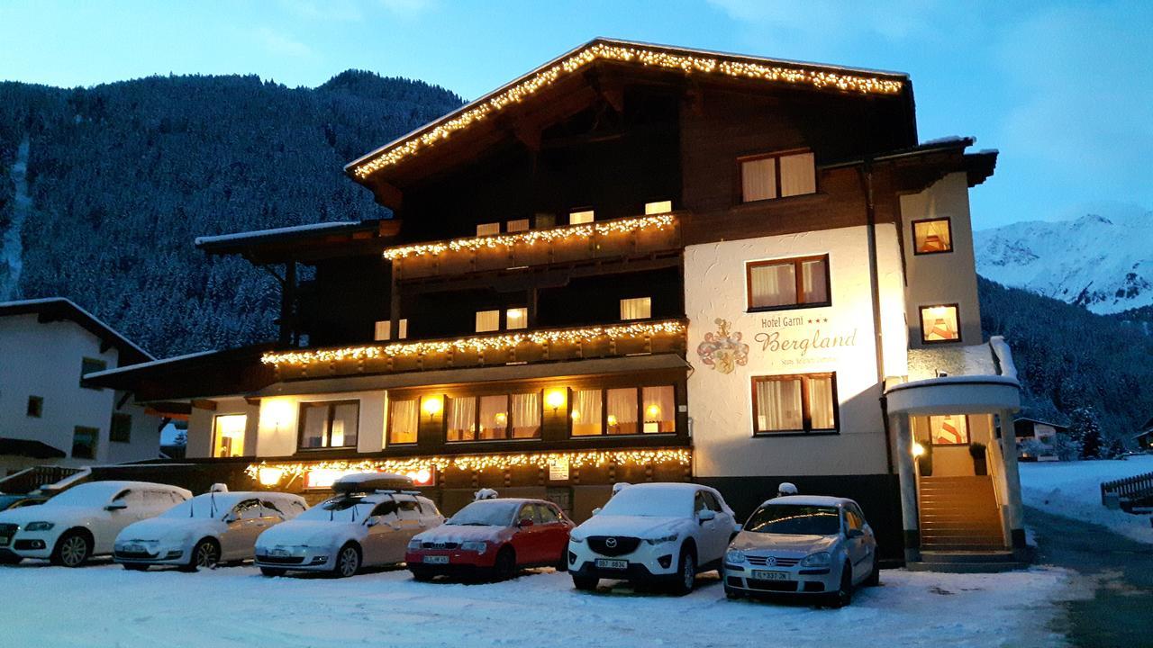 Hotel Garni Bergland Neustift im Stubaital Eksteriør billede